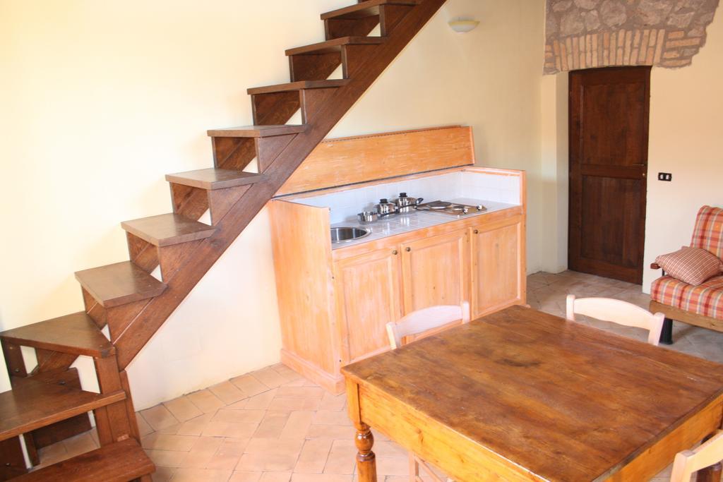 Agriturismo Terre Di Musignano Canino Phòng bức ảnh